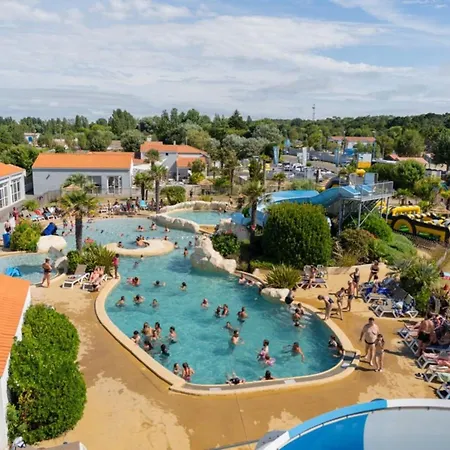 Campingplatz Mobil Clim, Confortable - 6 Pers. - Api-1-52-2517 Saint-Jean-de-Monts